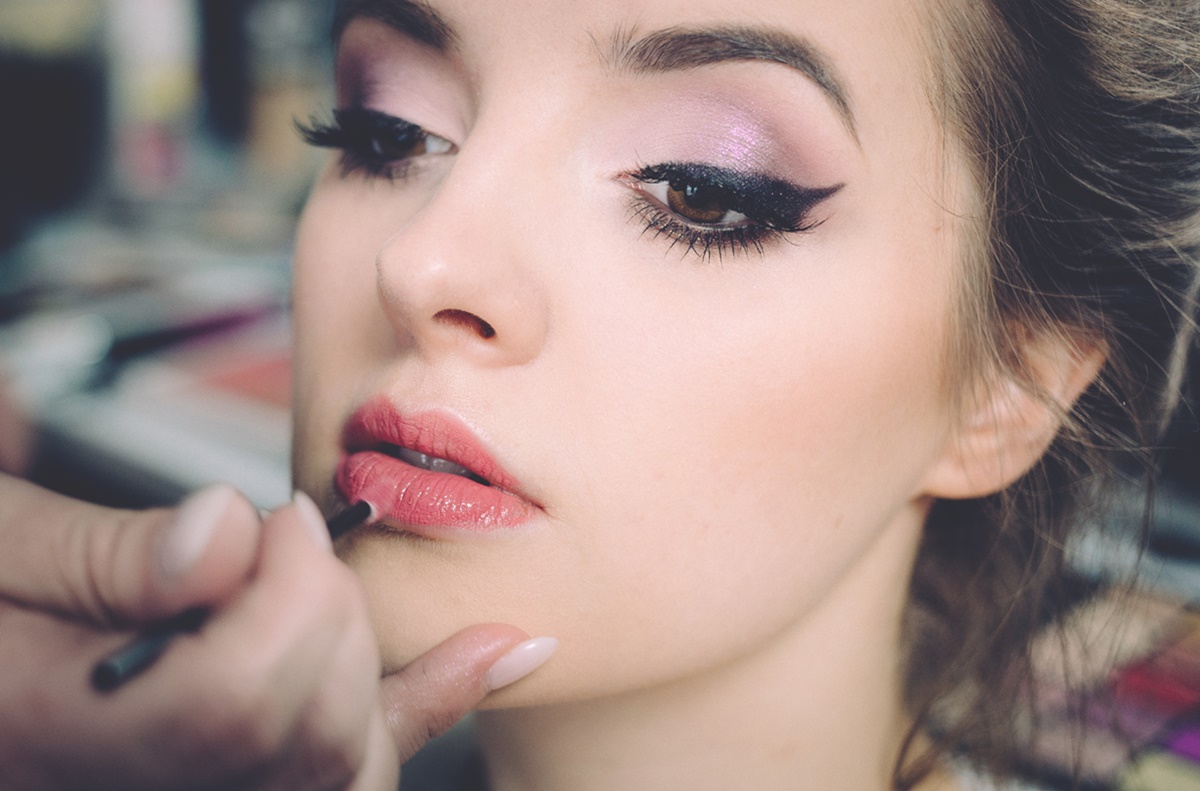 make up artist
